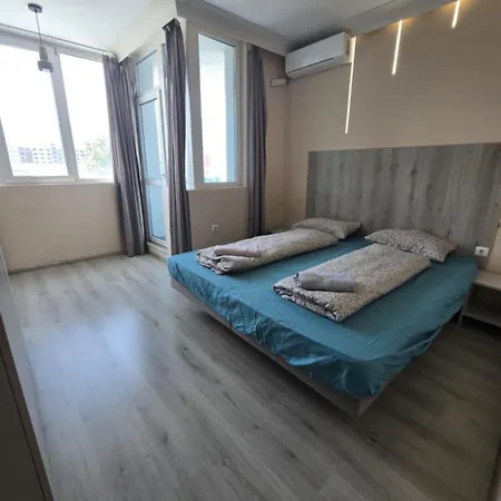 Uvanliev Studio Апартаменты